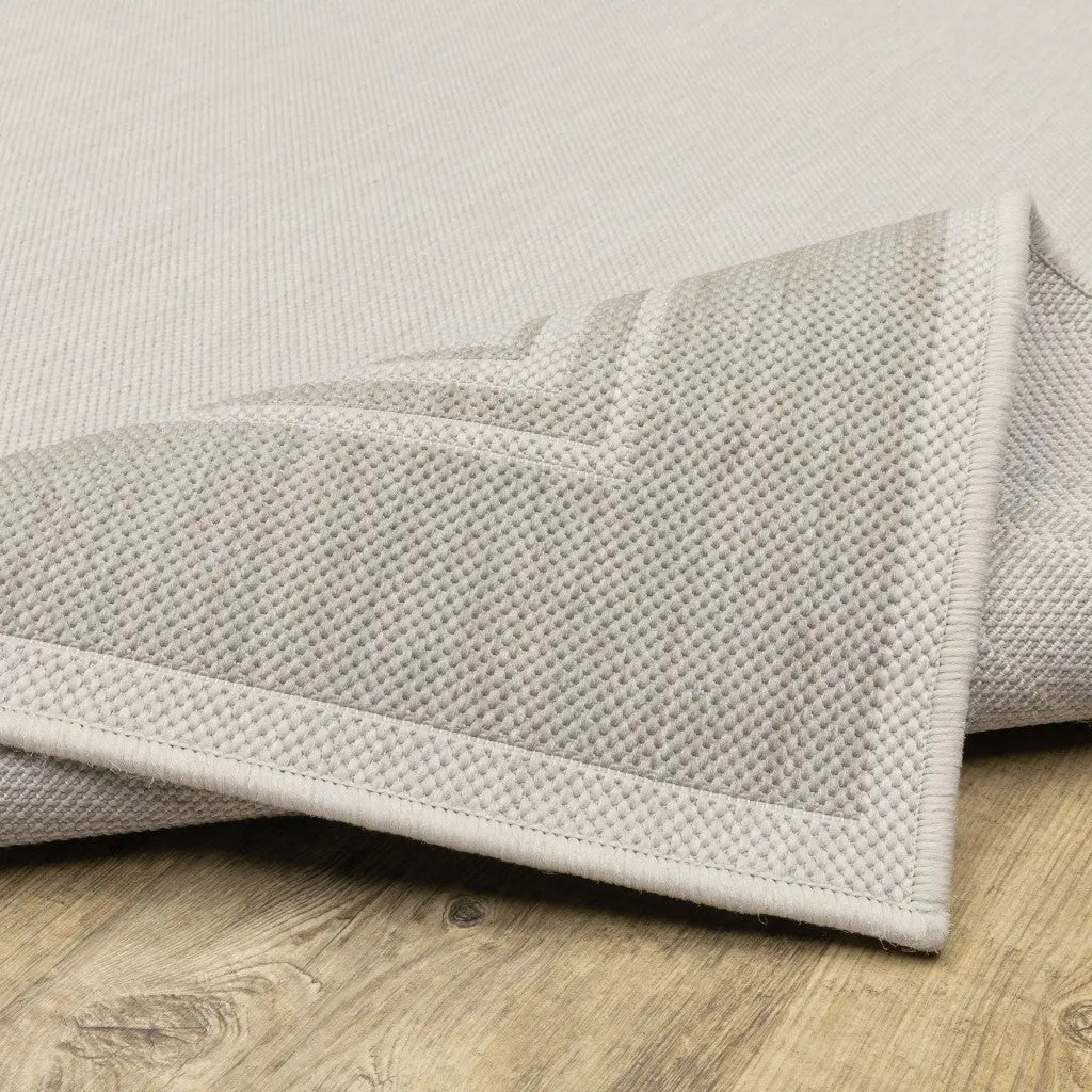 8' X 10' Gray And Ivory Indoor Outdoor Area Rug Homeroots Outdoor