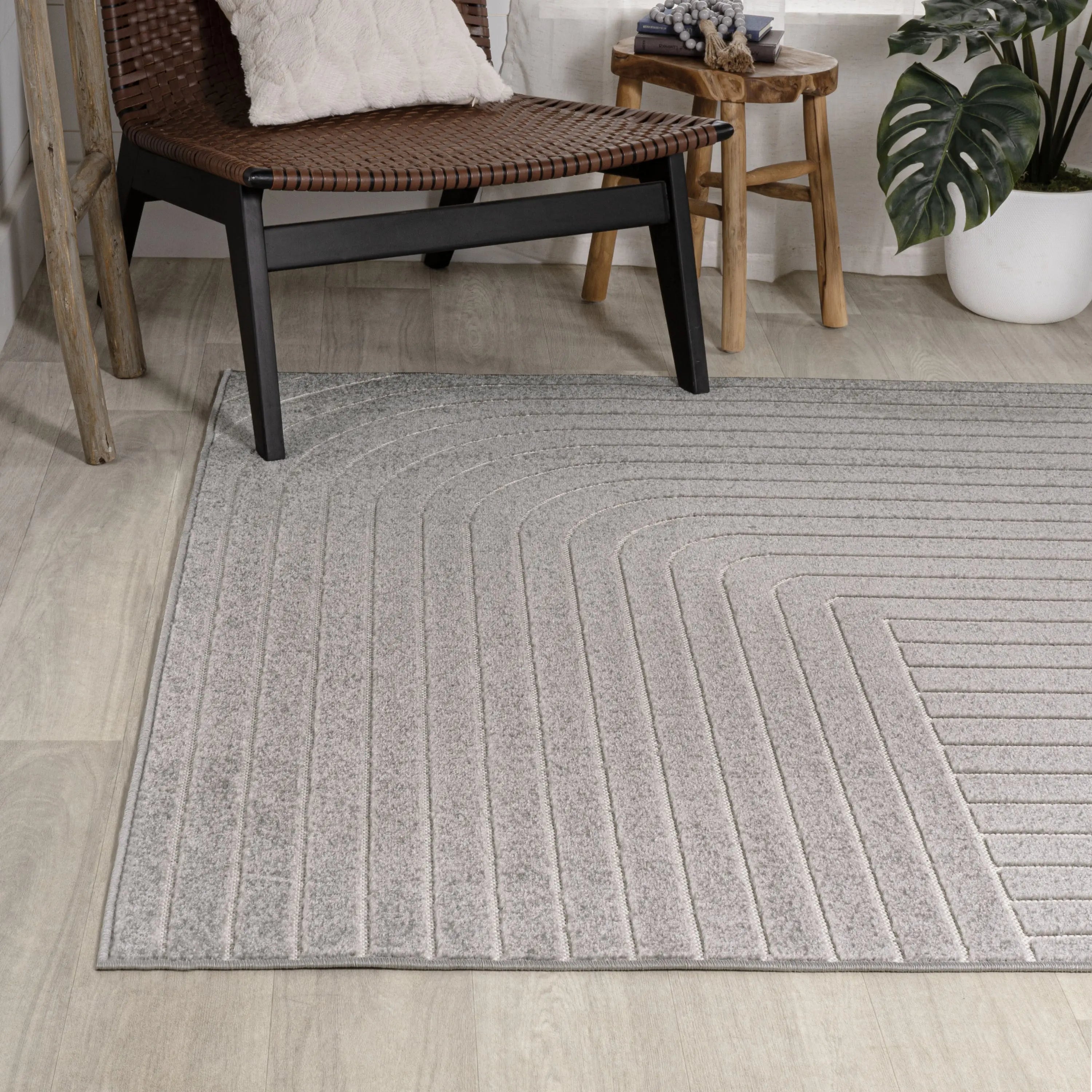 8' X 10' Gray And Ivory Striped Indoor Outdoor Area Rug Homeroots Outdoor