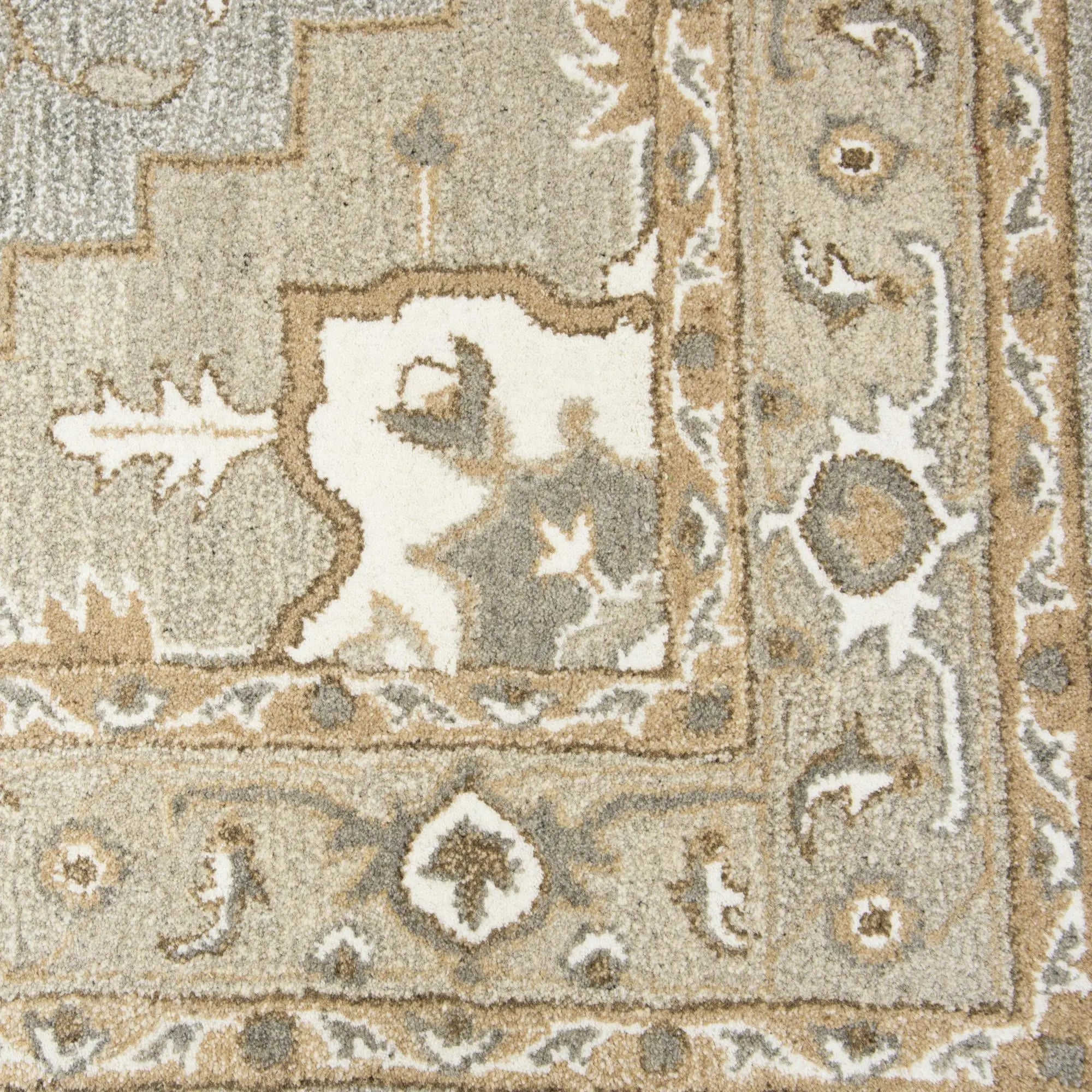 8' X 10' Gray And Natural Wool Medallion Hand Tufted Area Rug Homeroots Home Decor