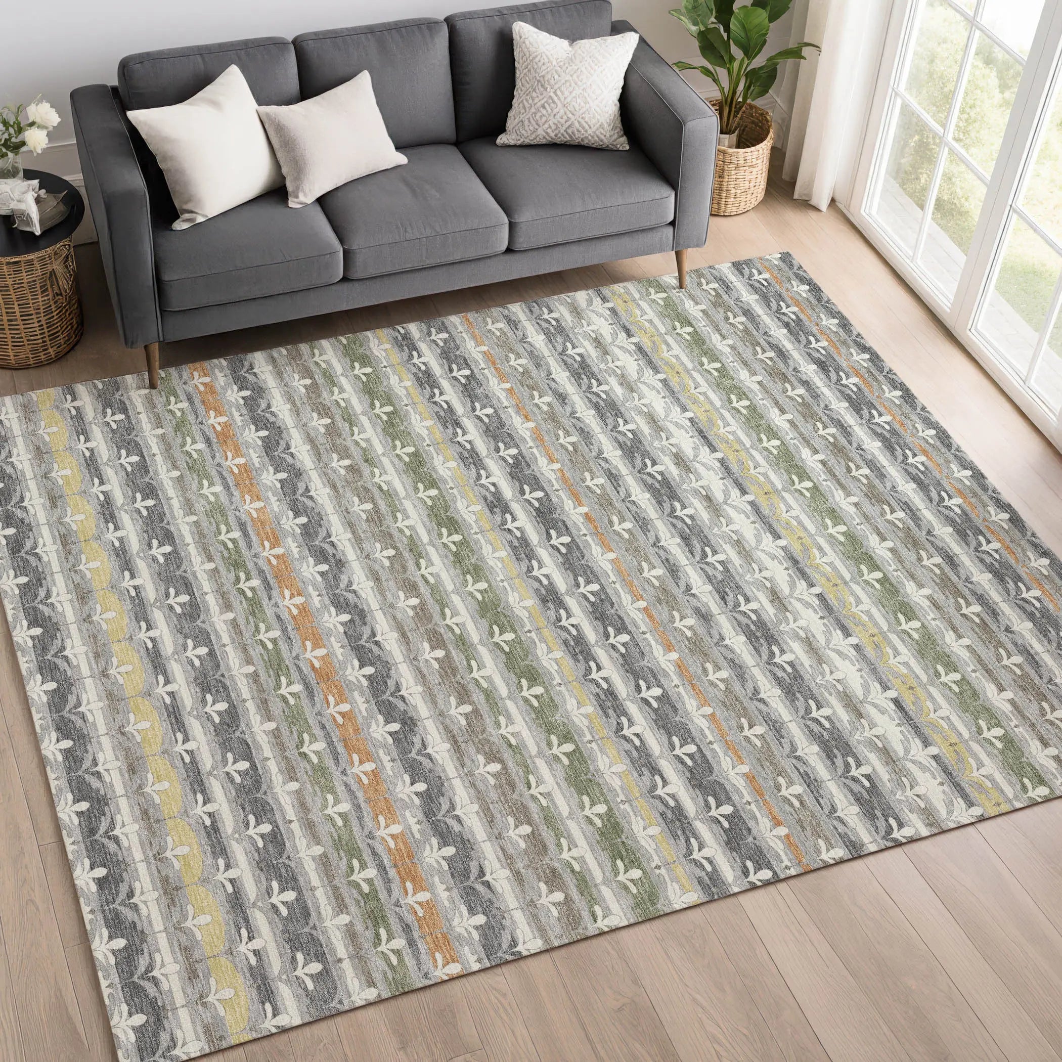 8' X 10' Gray And Silver Damask Washable Indoor Outdoor Area Rug Homeroots Outdoor