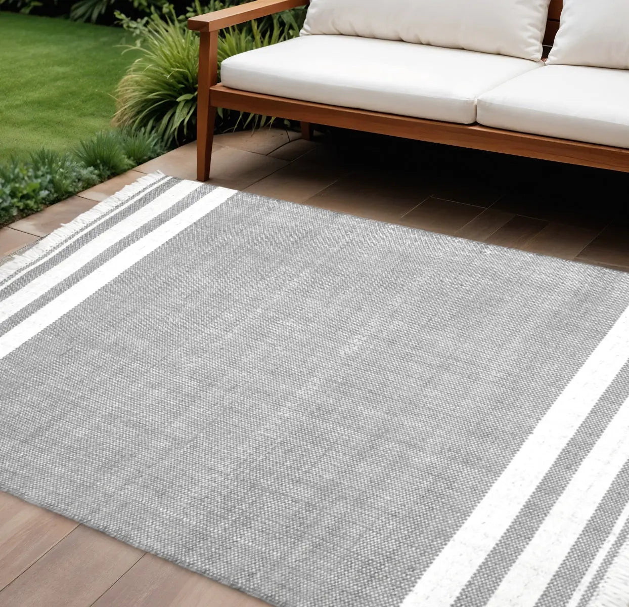 8' X 10' Gray Striped Handmade Indoor Outdoor Area Rug Homeroots Outdoor