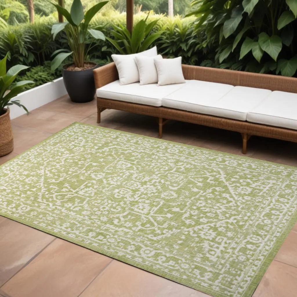 8' X 10' Green And Cream Medallion Indoor Outdoor Area Rug Homeroots Outdoor