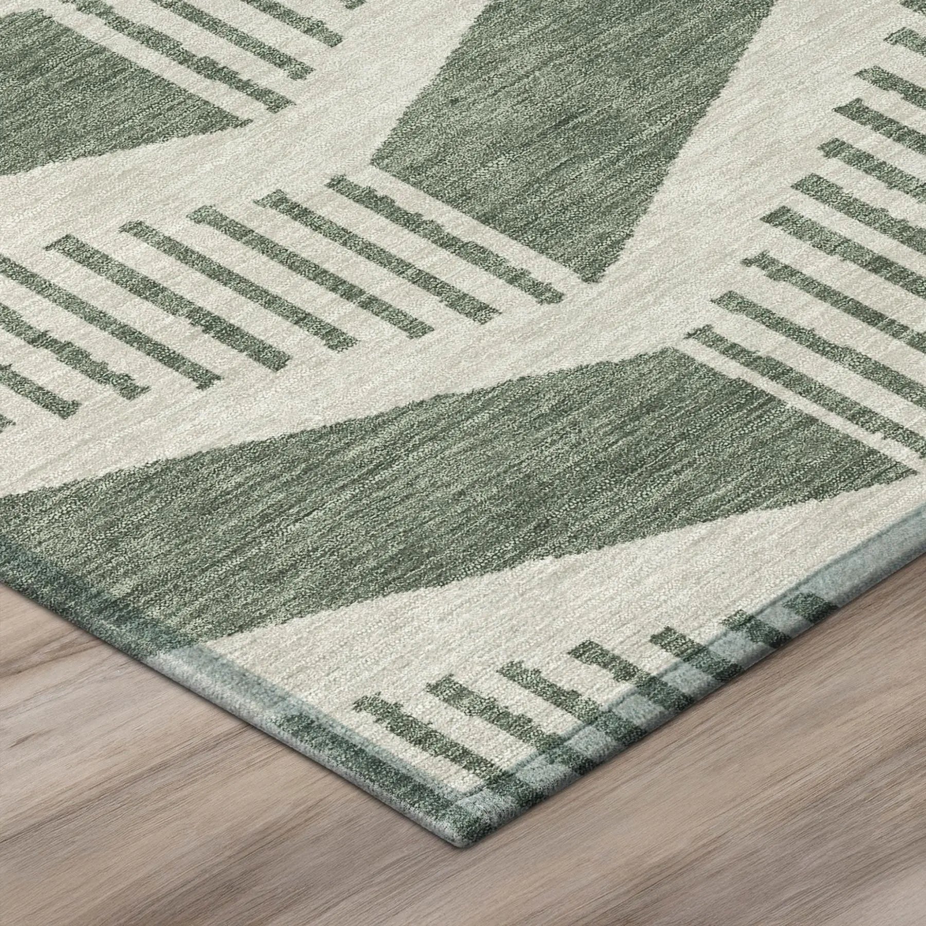 8' X 10' Green And Ivory Geometric Washable Indoor Outdoor Area Rug Homeroots Outdoor