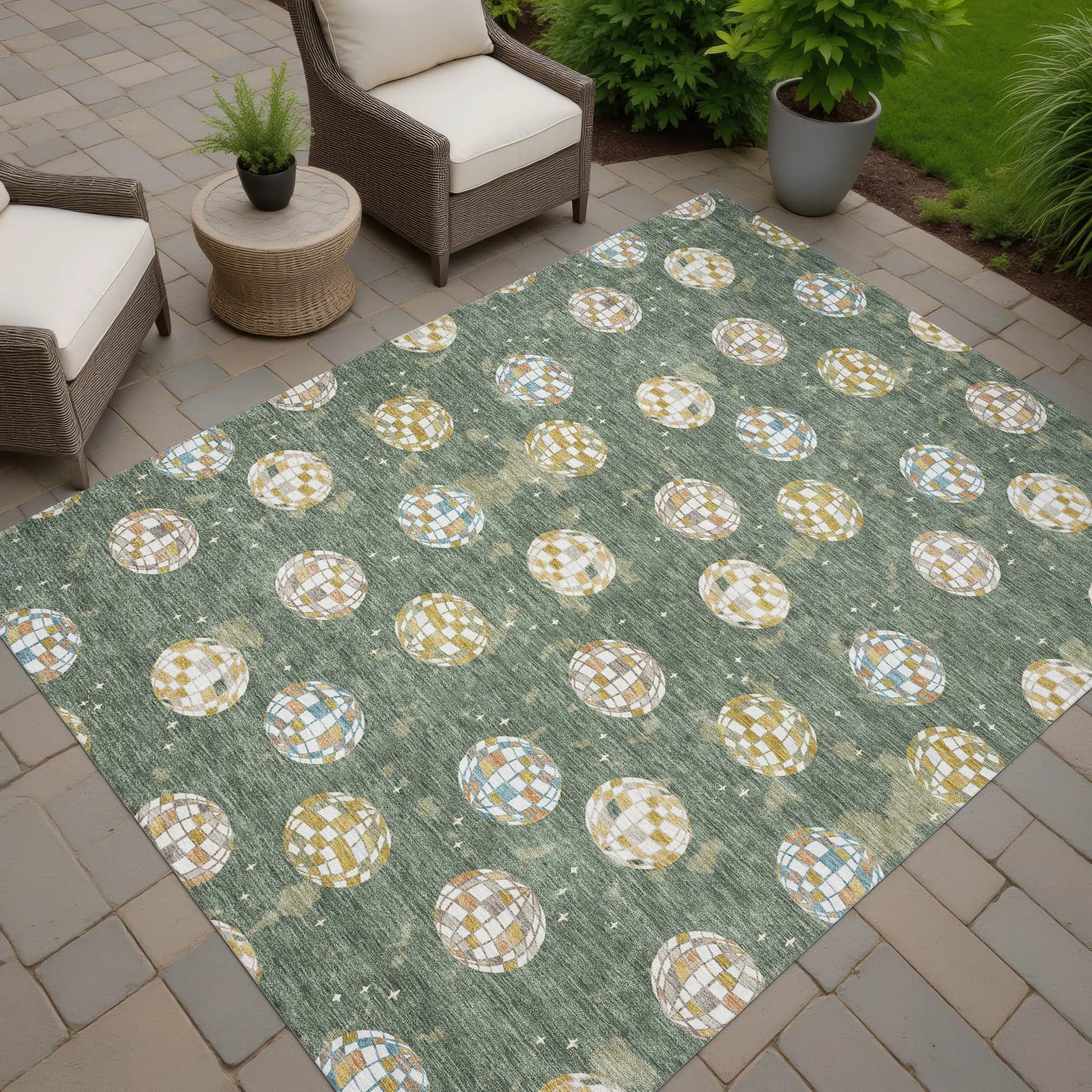 8' X 10' Green And Pearl Geometric Washable Indoor Outdoor Area Rug Homeroots Outdoor
