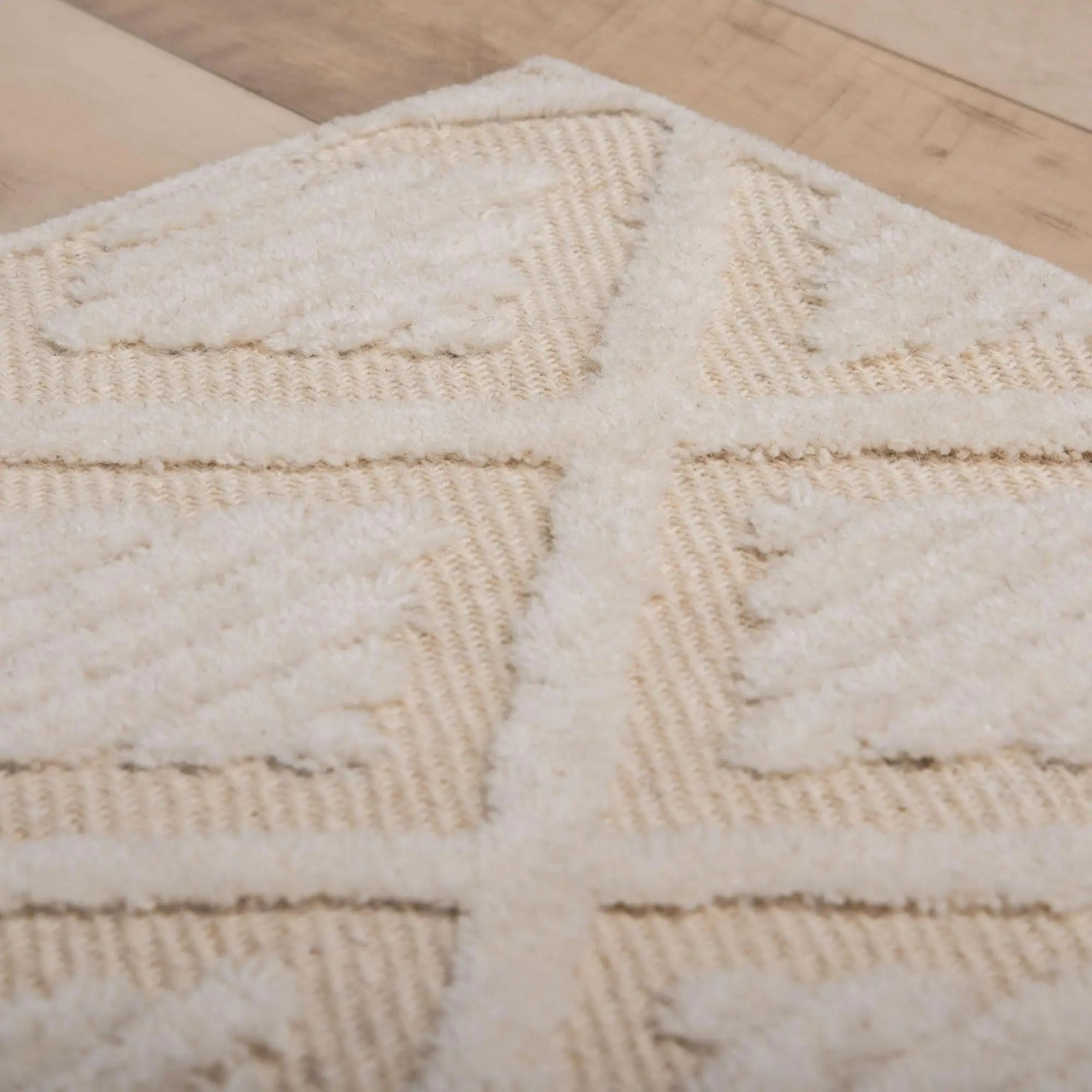 8' X 10' Ivory And Beige Wool Geometric Hand Tufted Area Rug Homeroots Home Decor