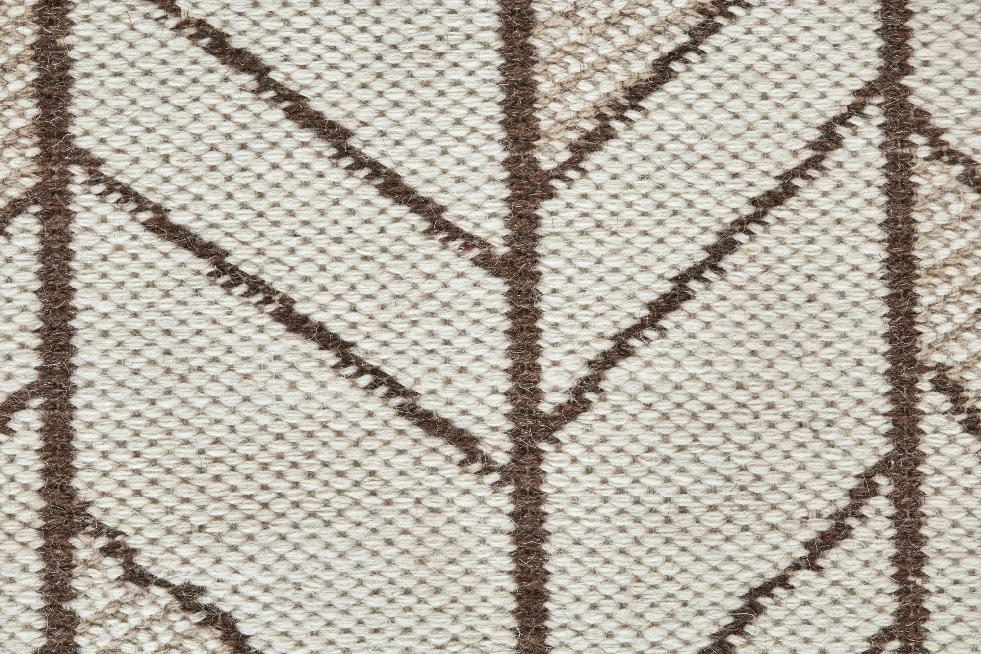 8' X 10' Ivory And Brown Wool Chevron Hand Woven Area Rug Homeroots Home Decor