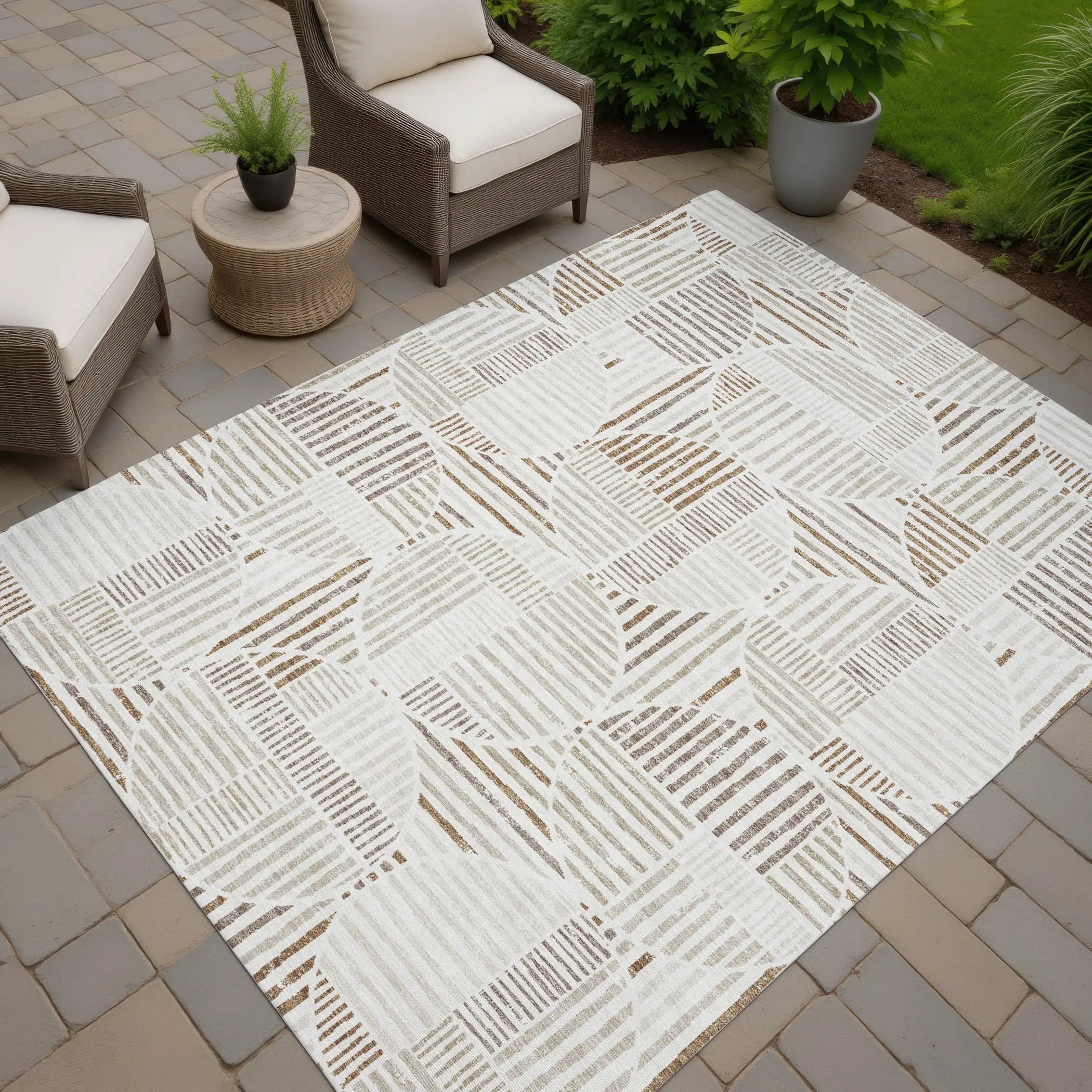 8' X 10' Ivory And Graphite Geometric Washable Indoor Outdoor Area Rug Homeroots Outdoor