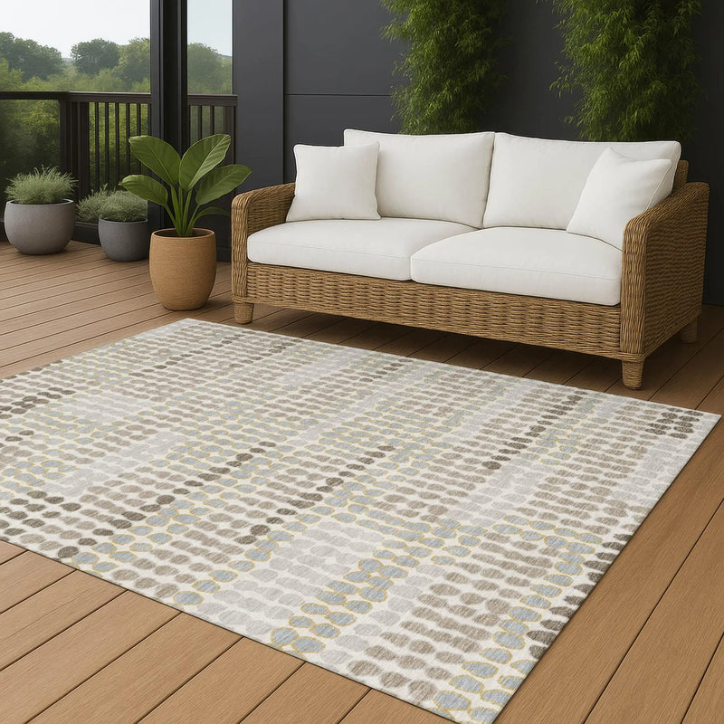 8' X 10' Ivory And Silver Geometric Washable Indoor Outdoor Area Rug Homeroots Outdoor