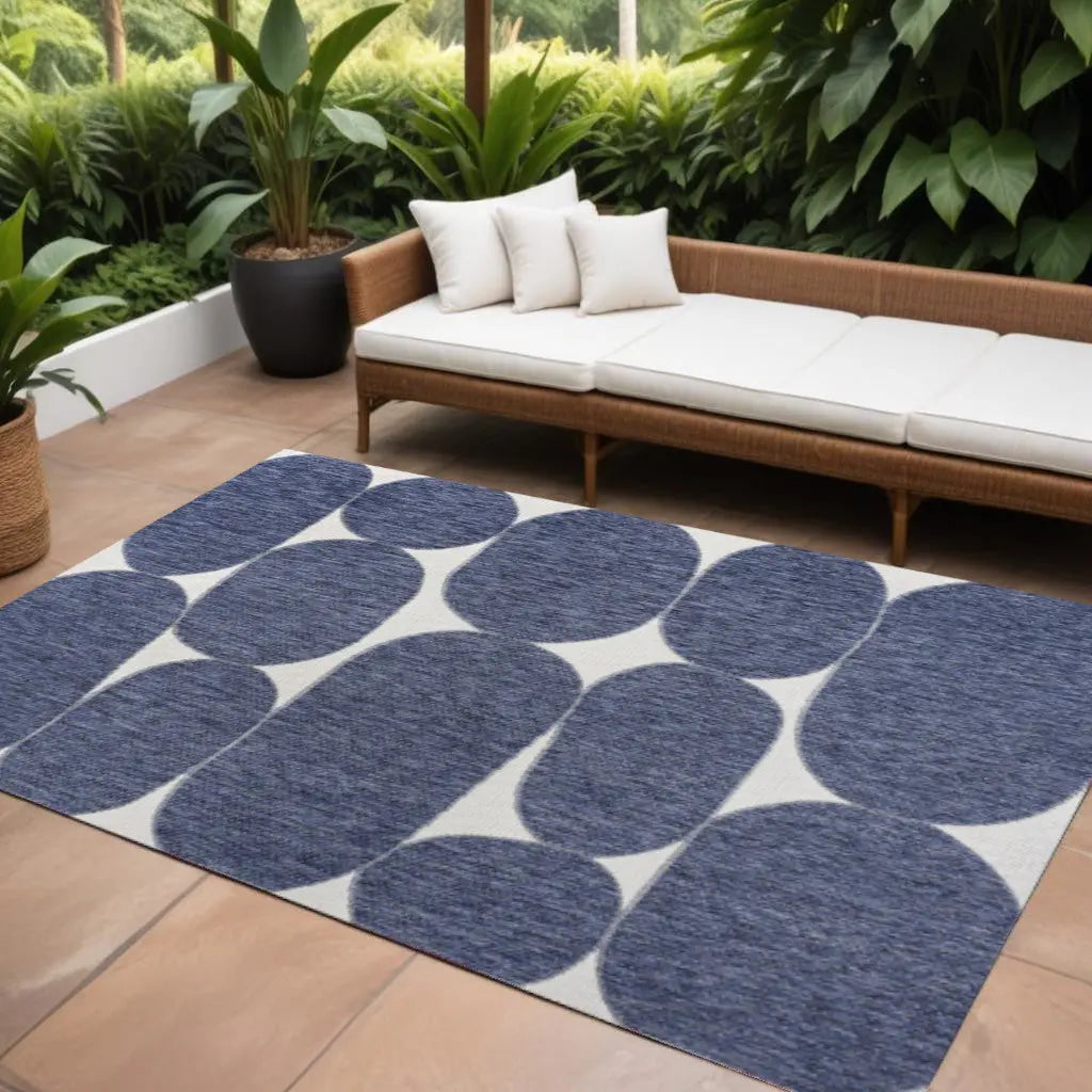 8' X 10' Navy Blue And Cream Geometric Indoor Outdoor Area Rug Homeroots Outdoor