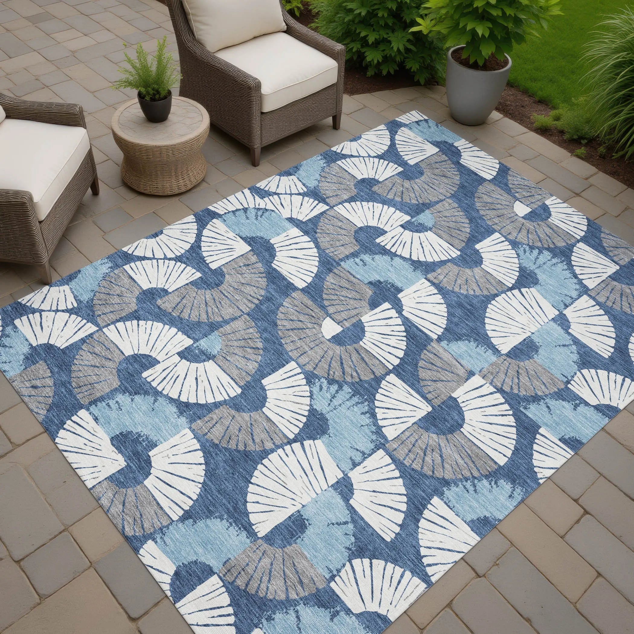 8' X 10' Navy Blue And Ivory Geometric Washable Indoor Outdoor Area Rug Homeroots Outdoor