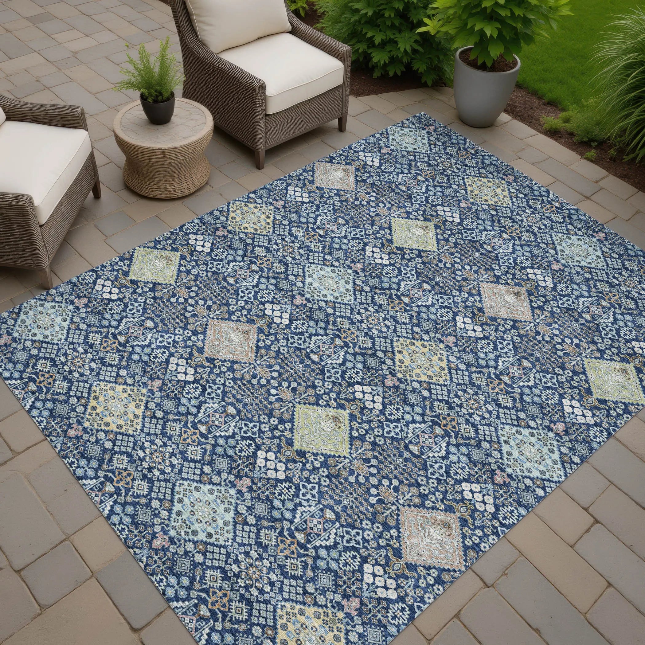 8' X 10' Navy Blue And Ivory Oriental Washable Indoor Outdoor Area Rug Homeroots Outdoor