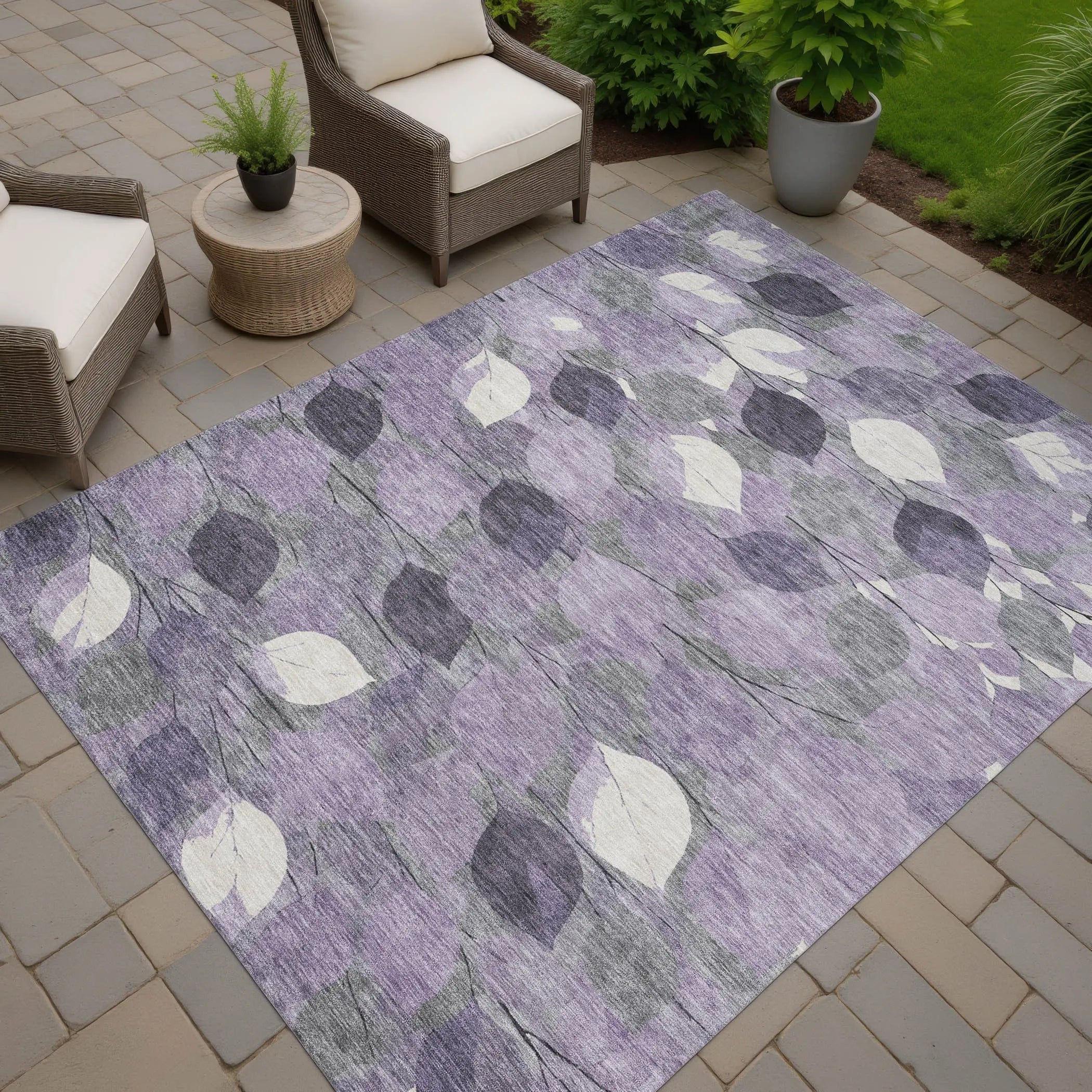 8' X 10' Purple And Lavender Floral Washable Indoor Outdoor Area Rug Homeroots Outdoor