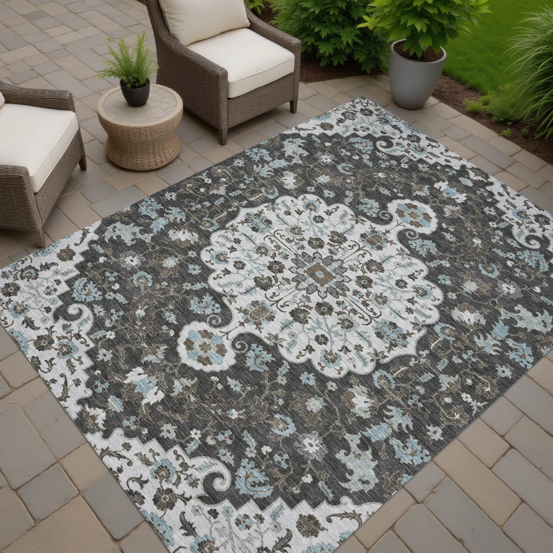 8' X 10' Silver And Charcoal Floral Medallion Washable Indoor Outdoor Area Rug Homeroots Outdoor