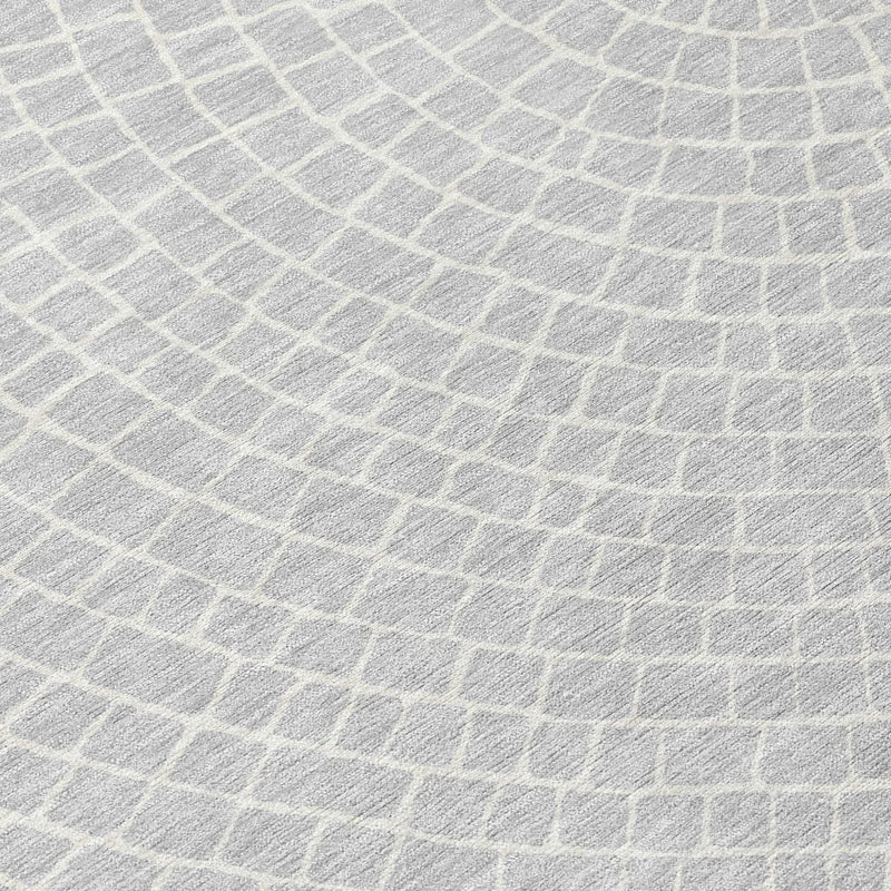 8' X 10' Silver And Ivory Geometric Washable Indoor Outdoor Area Rug Homeroots Outdoor
