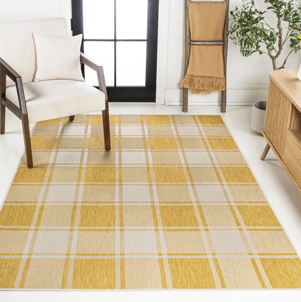 8' X 10' Yellow And Cream Gingham Indoor Outdoor Area Rug Homeroots Outdoor