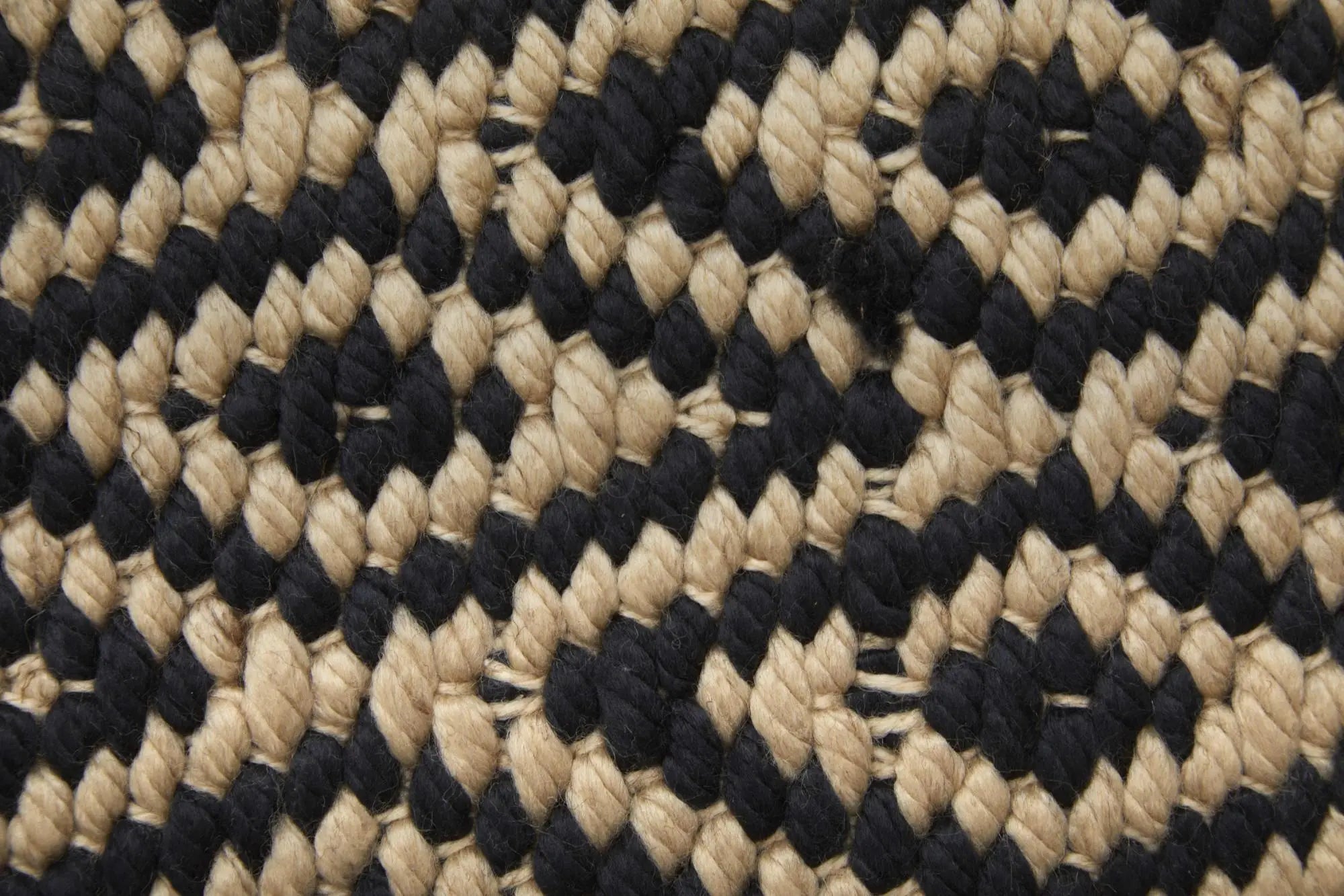 8' X 11' Black And Tan Geometric Hand Woven Area Rug Homeroots Home Decor