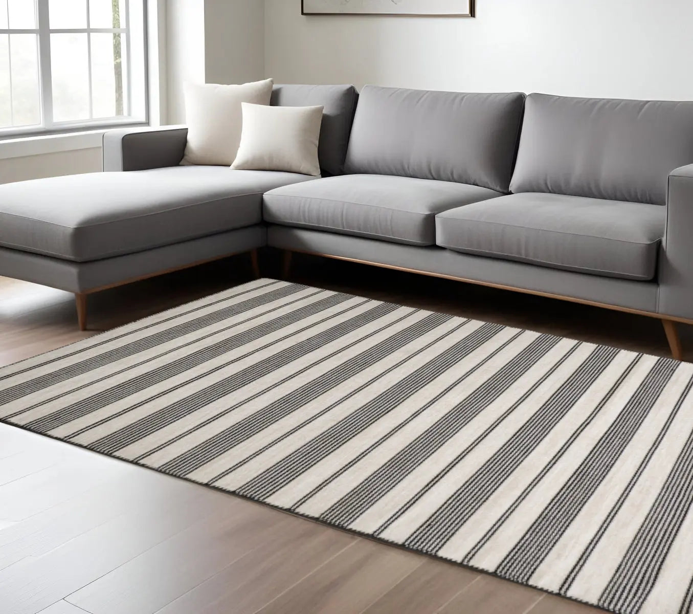 8' X 11' Black And White Striped Dhurrie Hand Woven Stain Resistant Area Rug Homeroots Outdoor