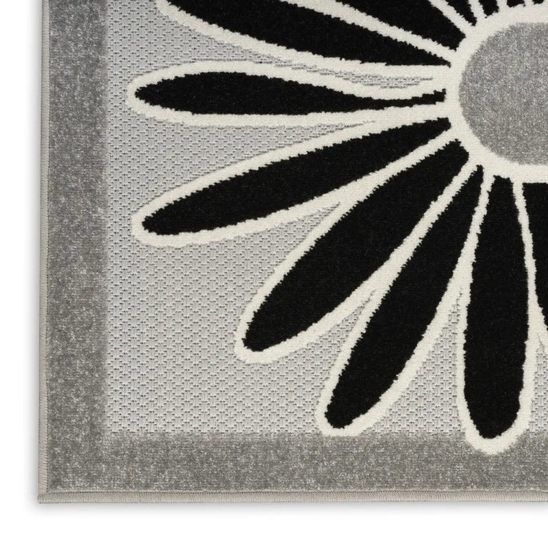 8' X 11' Black and White Floral Non Skid Indoor Outdoor Area Rug Homeroots Outdoor