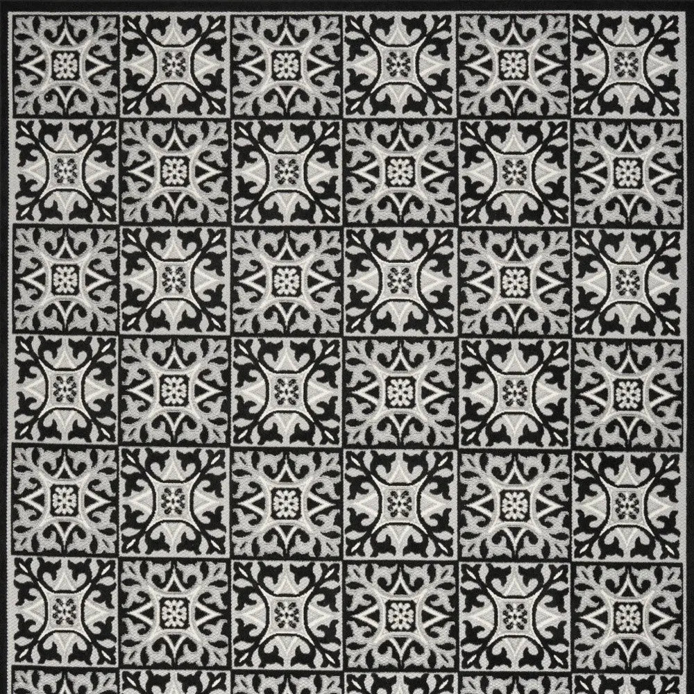 8' X 11' Black and White Geometric Non Skid Indoor Outdoor Area Rug Homeroots Outdoor