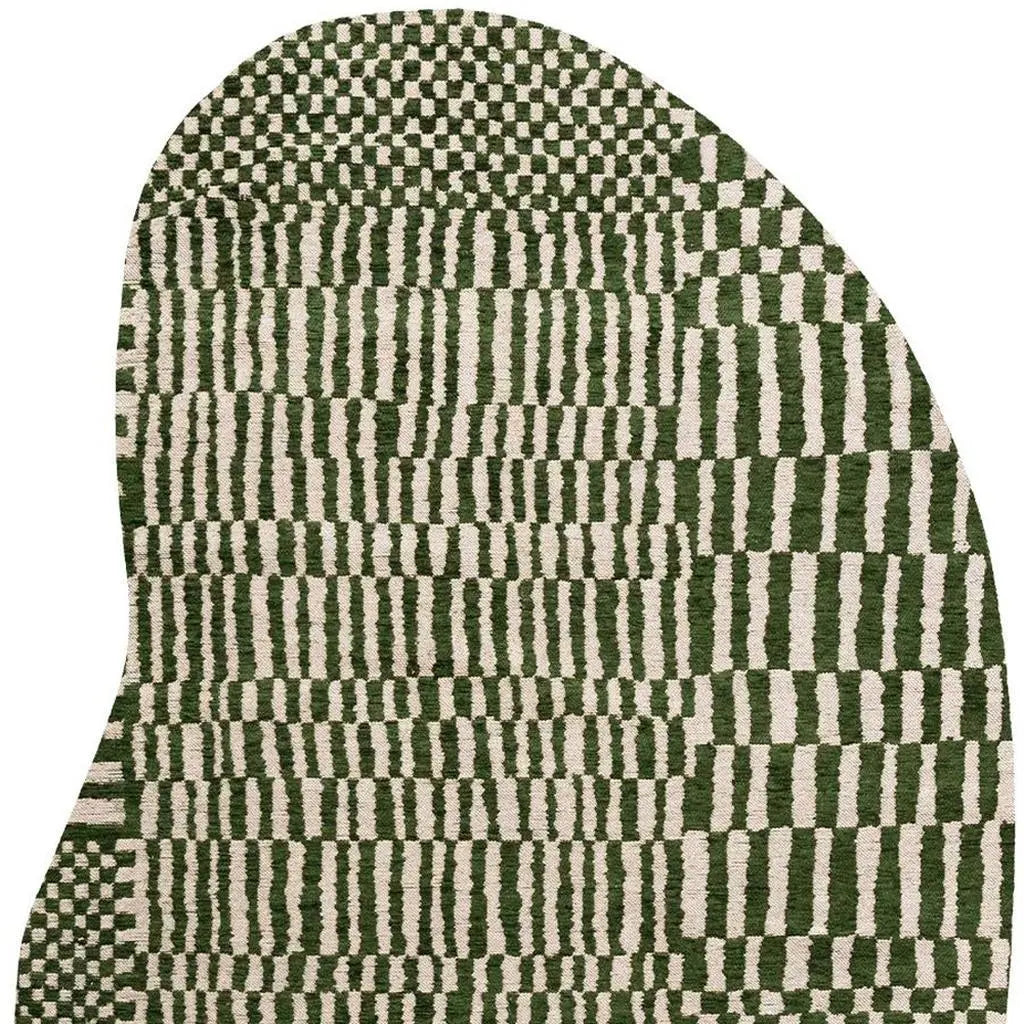 8' X 11' Green And White Abstract Washable Area Rug With UV Protection Homeroots Home Decor