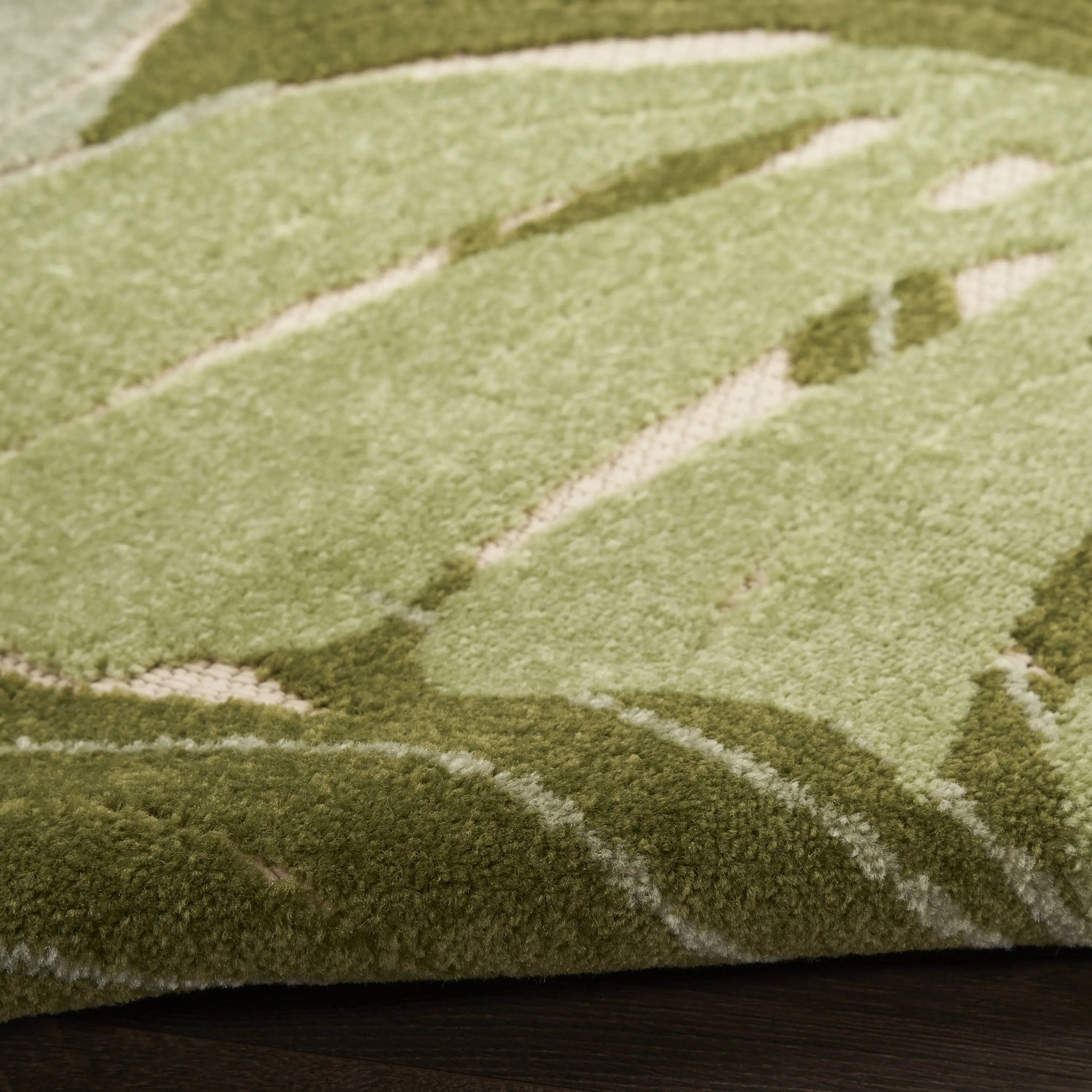 8' X 11' Ivory And Green Palm Leaf Indoor Outdoor Area Rug Homeroots Outdoor