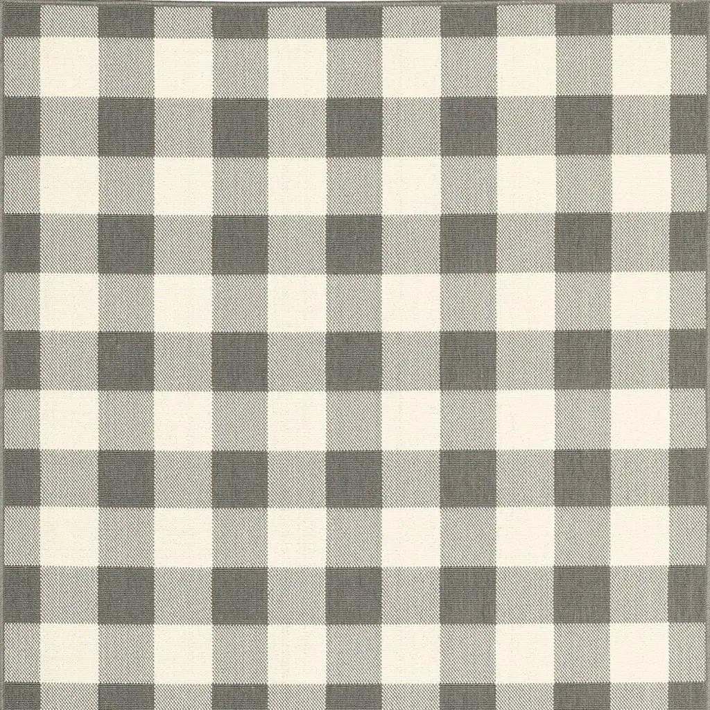 8' X 13' Gray And Ivory Indoor Outdoor Area Rug Homeroots Outdoor