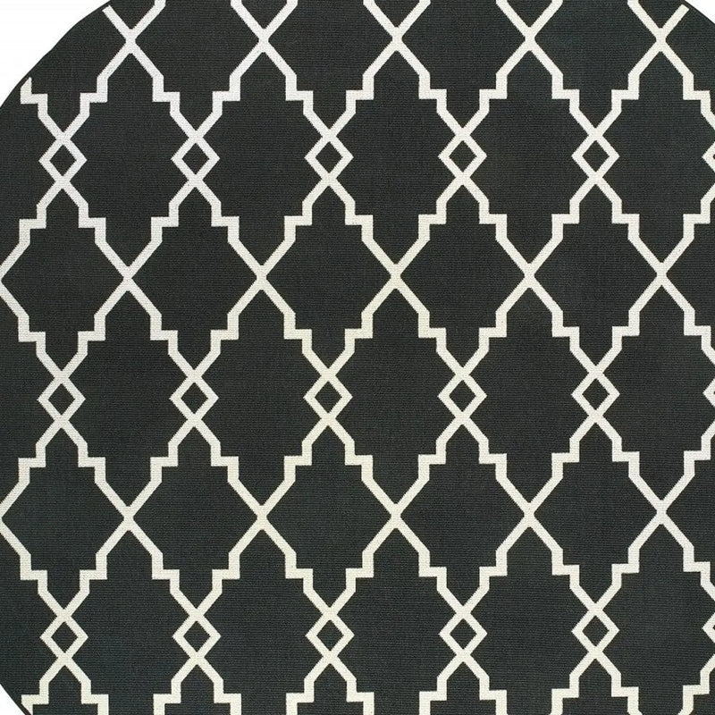 8' X 8' Black And Ivory Round Indoor Outdoor Area Rug Homeroots Outdoor
