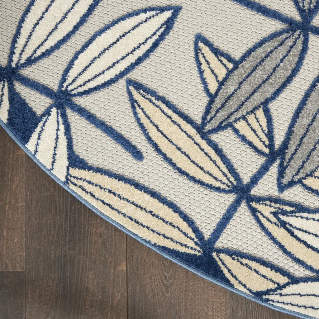 8' X 8' Ivory And Blue Round Indoor Outdoor Area Rug - GreatEagleInc