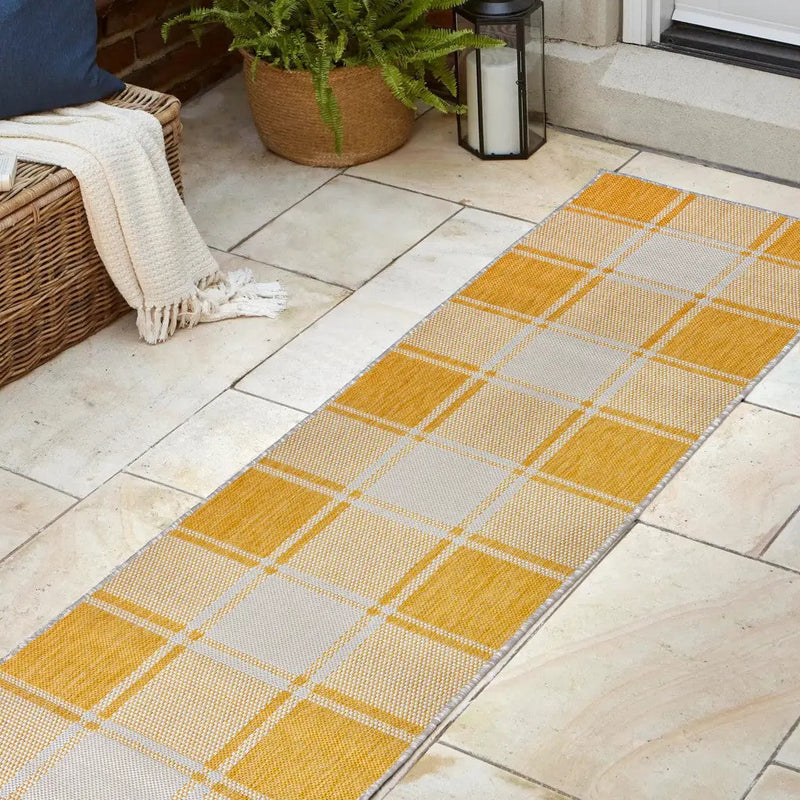 8' Yellow And Cream Gingham Indoor Outdoor Runner Rug Homeroots Outdoor