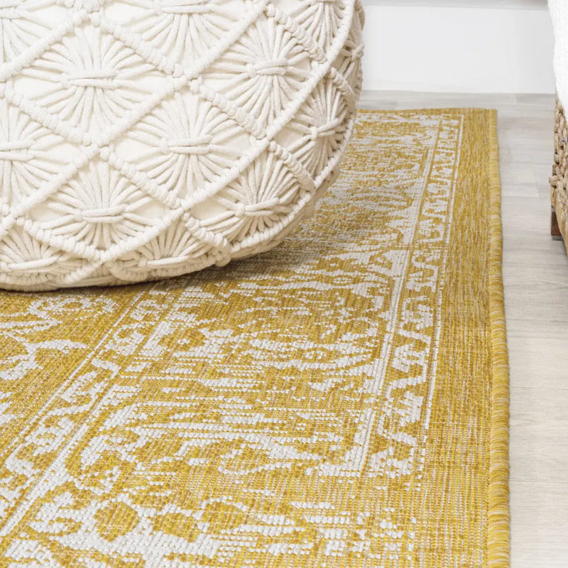 8' Yellow And Cream Medallion Indoor Outdoor Runner Rug Homeroots Outdoor