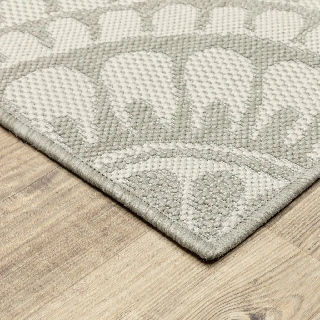 8' x 10' Gray and Ivory Geometric Stain Resistant Indoor Outdoor Area Rug Homeroots Outdoor