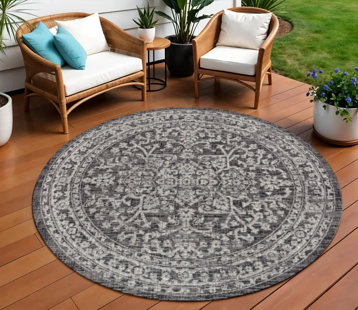 9' Black And Gray Round Medallion Indoor Outdoor Area Rug Homeroots Outdoor