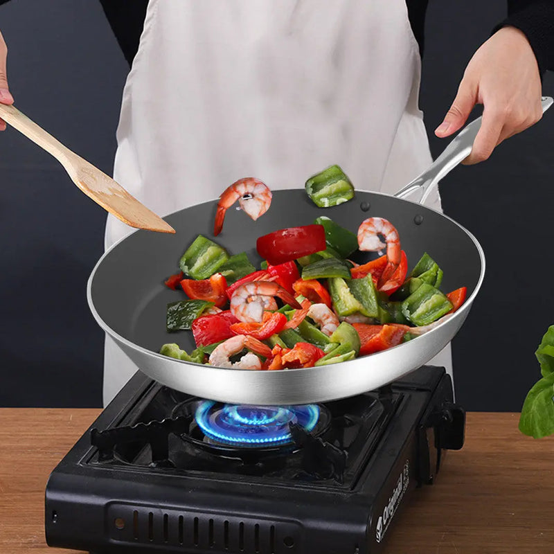 9" Black And Silver Stainless Steel Frying Pan Homeroots Kitchen & Dining