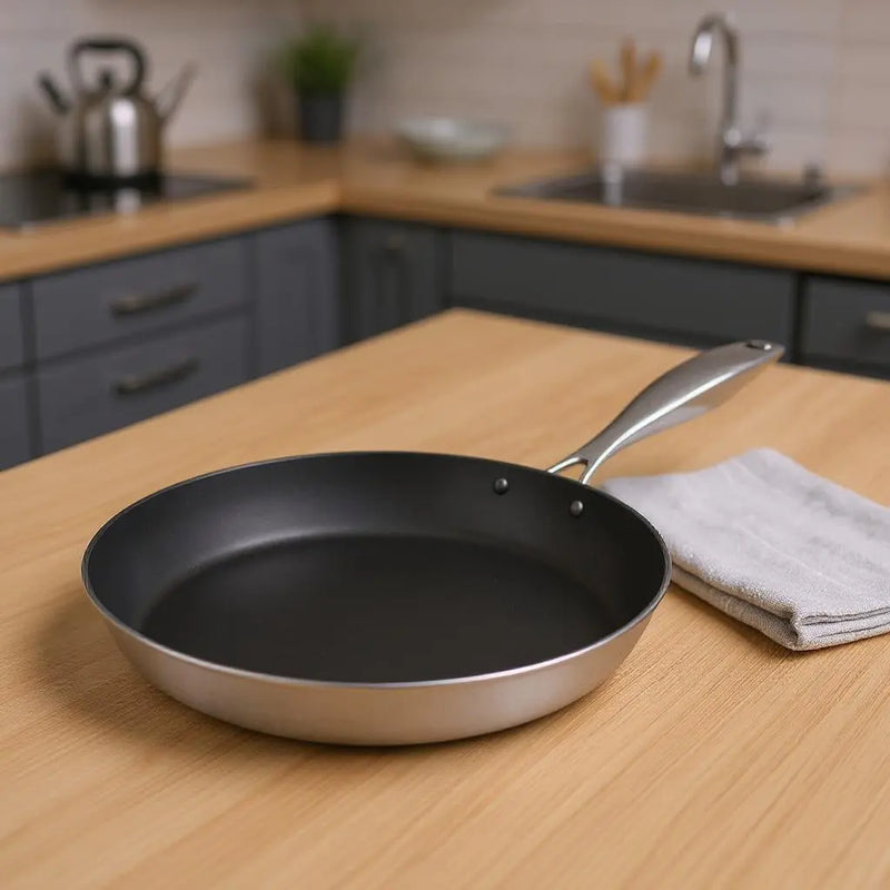 9" Black And Silver Stainless Steel Frying Pan Homeroots Kitchen & Dining