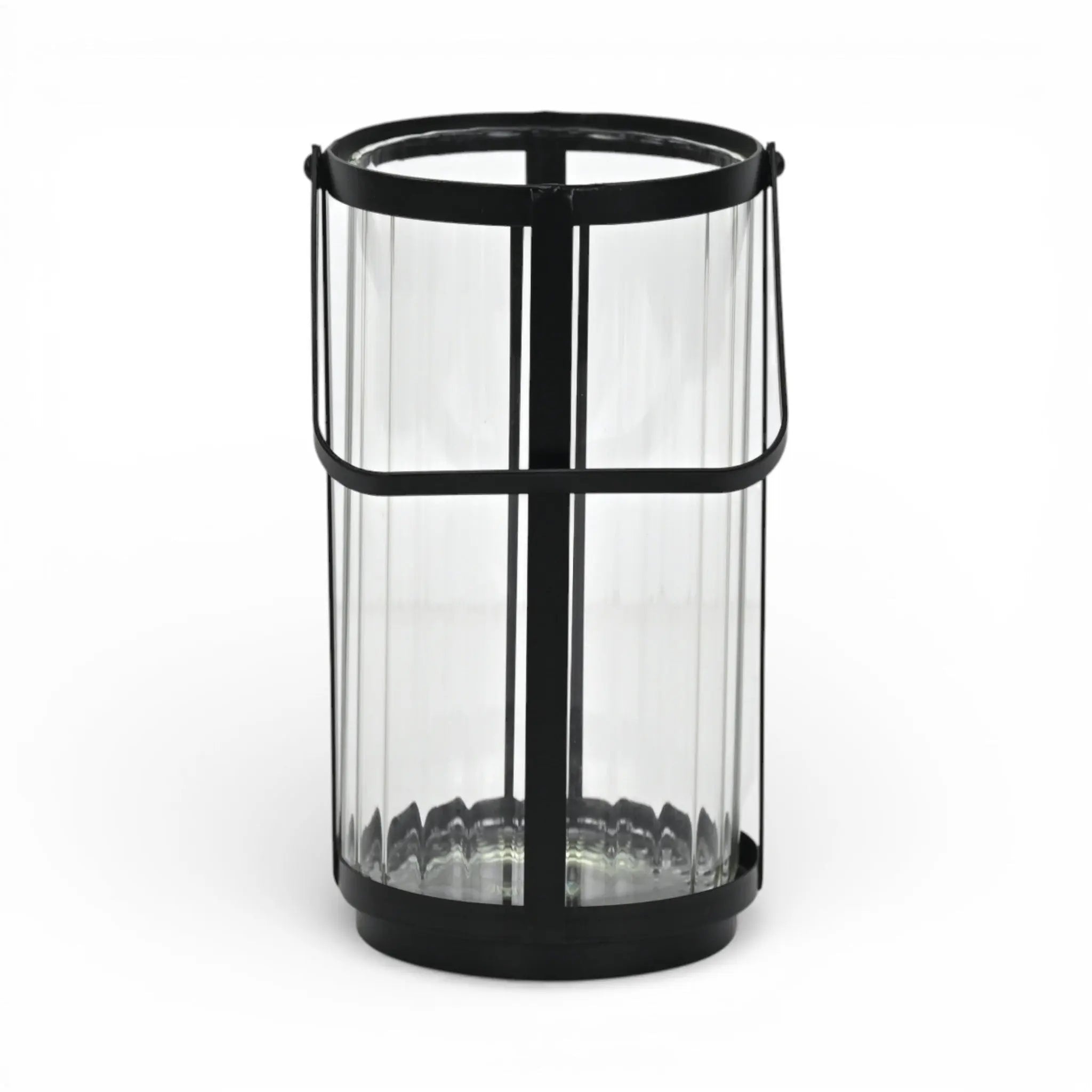 9" Clear And Black Glass And Metal Tabletop Lantern Candle Holder Homeroots Home Decor