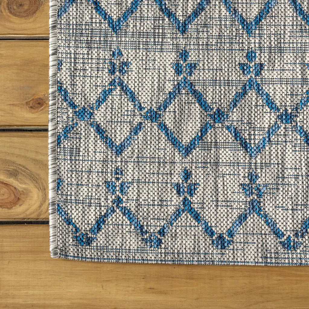 9' Light Gray And Navy Blue Round Trellis Indoor Outdoor Area Rug Homeroots Outdoor