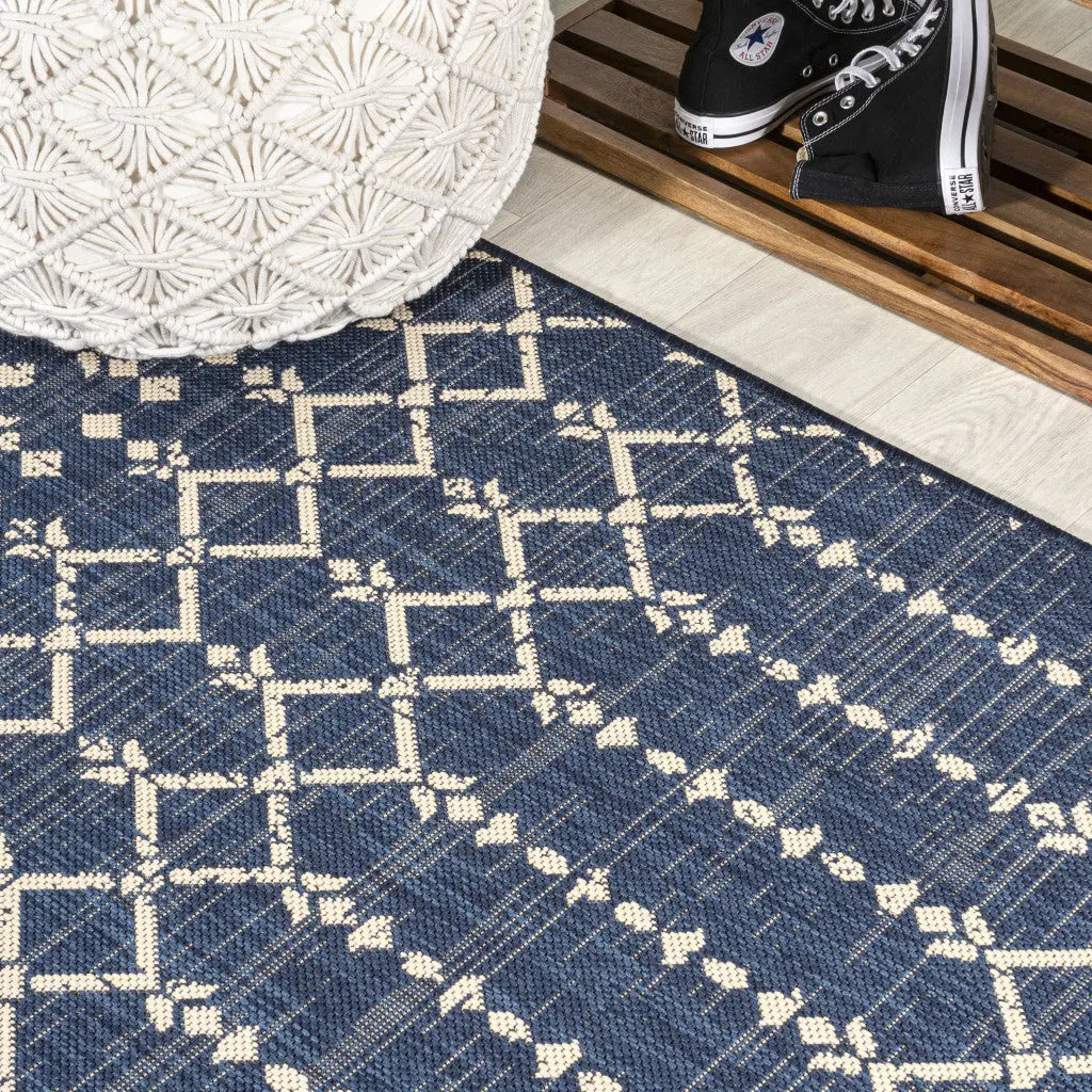 9' Navy Blue And Beige Round Trellis Indoor Outdoor Area Rug Homeroots Outdoor