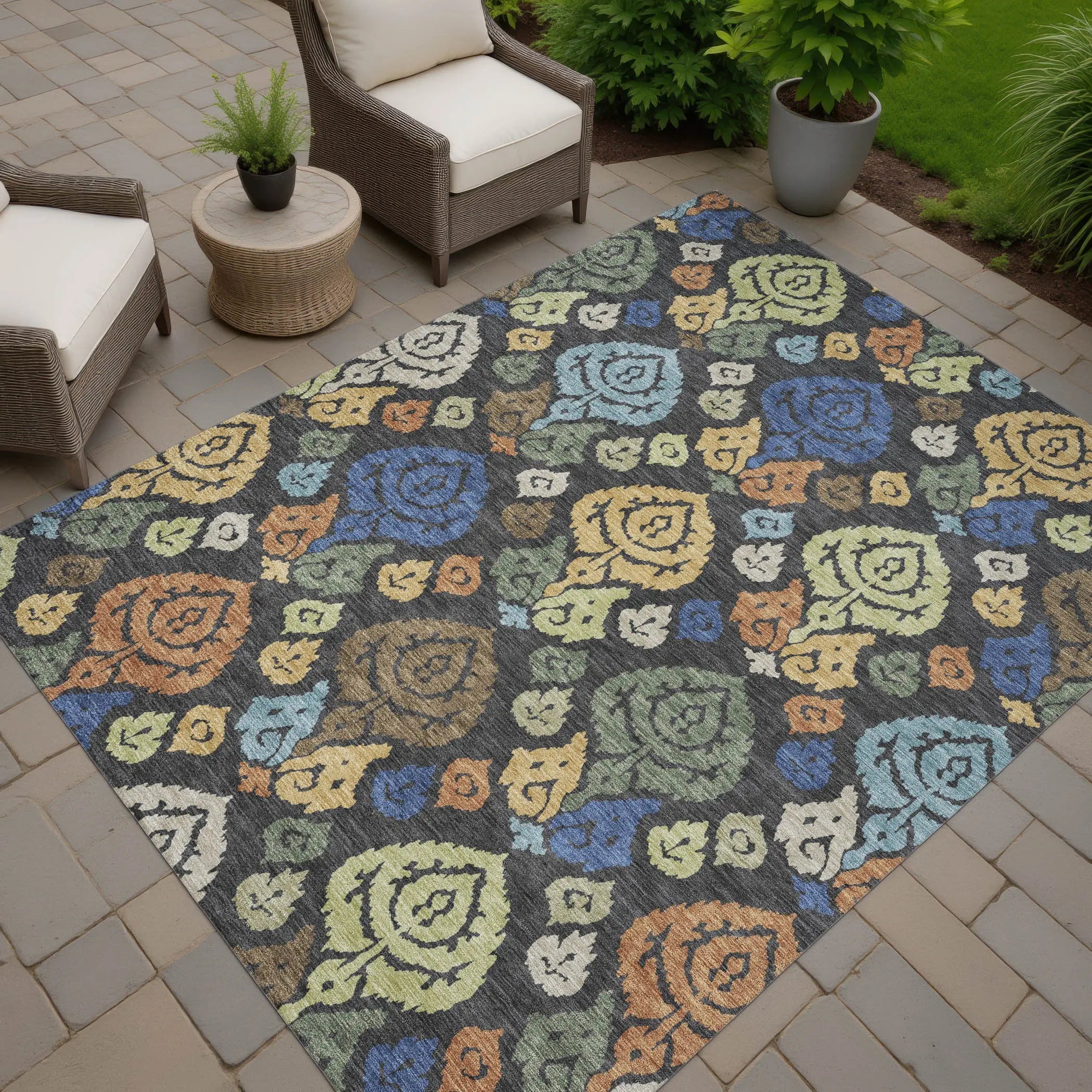 9' X 12' Charcoal And Green Damask Washable Indoor Outdoor Area Rug Homeroots Outdoor