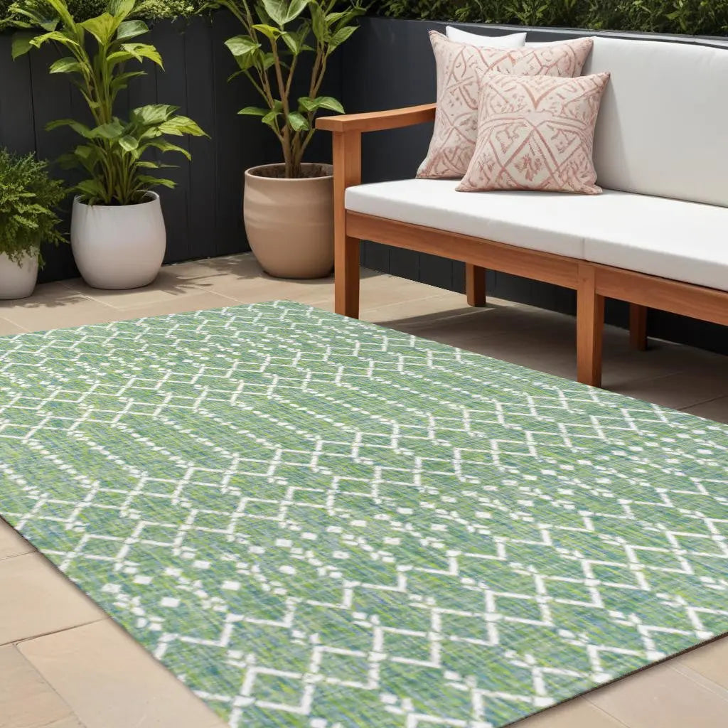 9' X 12' Cream And Green Geometric Indoor Outdoor Area Rug Homeroots Outdoor