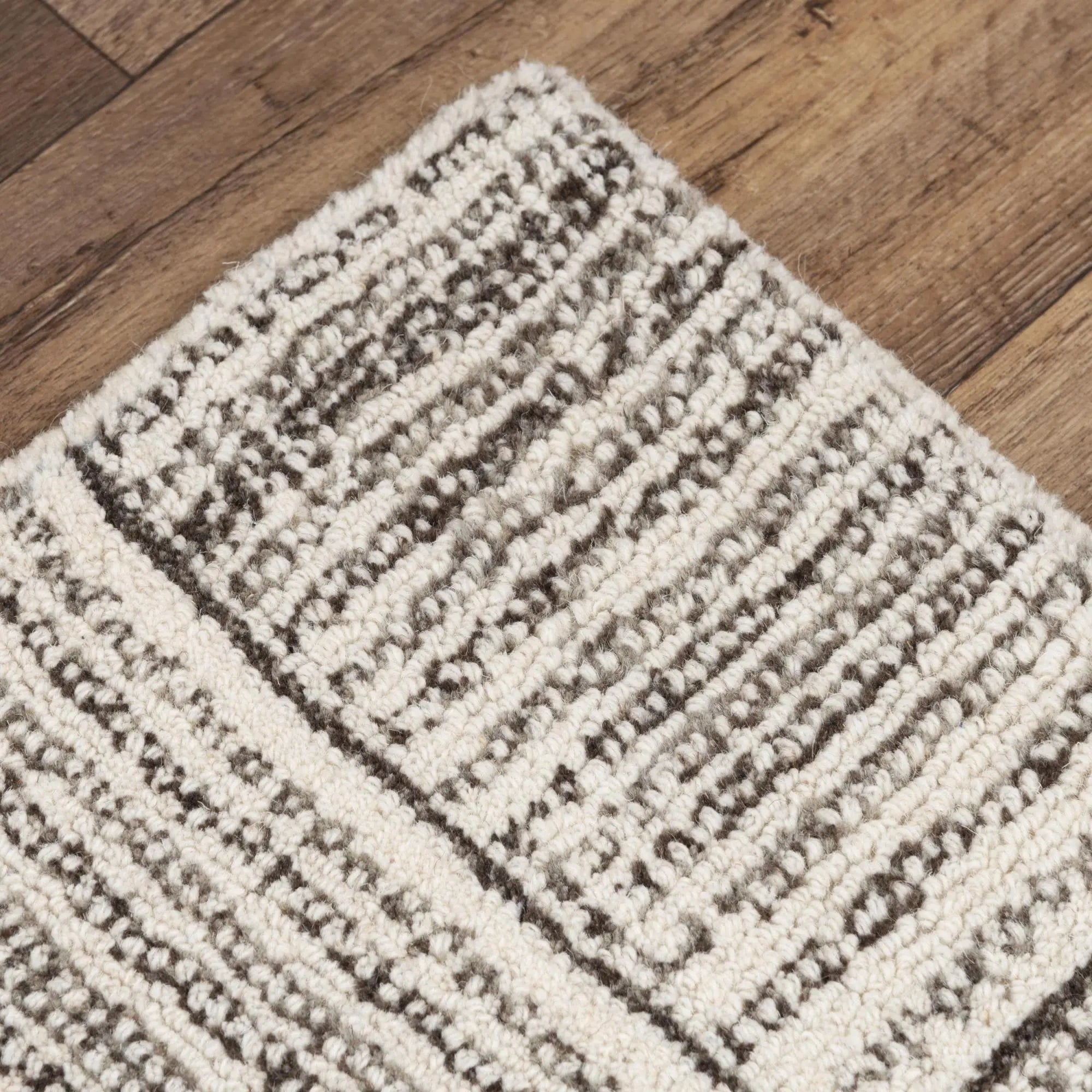 9' X 12' Gray And Natural Wool Checkered Hand Tufted Area Rug Homeroots Home Decor