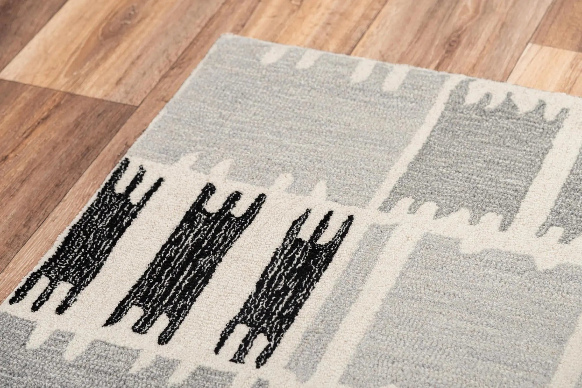 9' X 12' Gray Ivory And Charcoal Wool Geometric Hand Tufted Area Rug Homeroots Home Decor