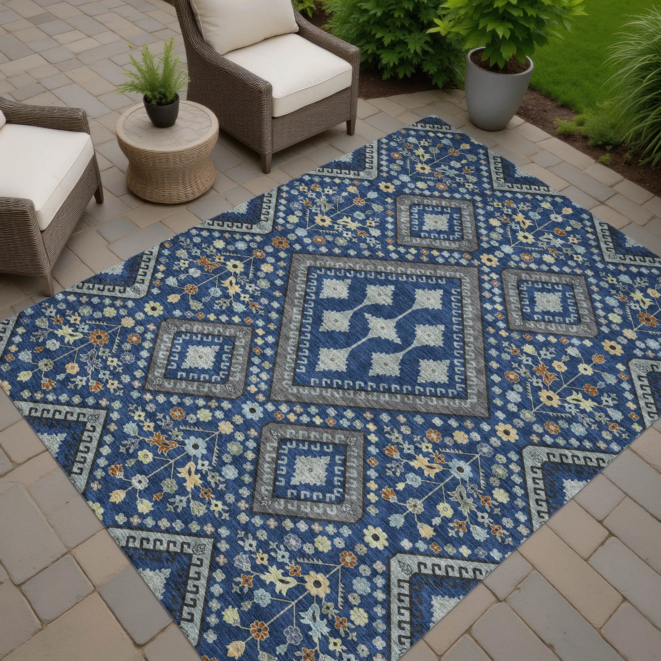 9' X 12' Navy Blue And Ivory Medallion Washable Indoor Outdoor Area Rug Homeroots Outdoor