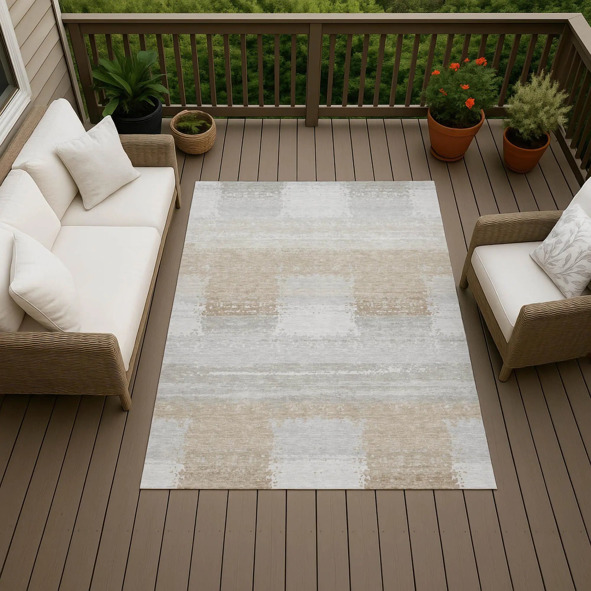 9' X 12' Silver And Gray Geometric Washable Indoor Outdoor Area Rug Homeroots Outdoor