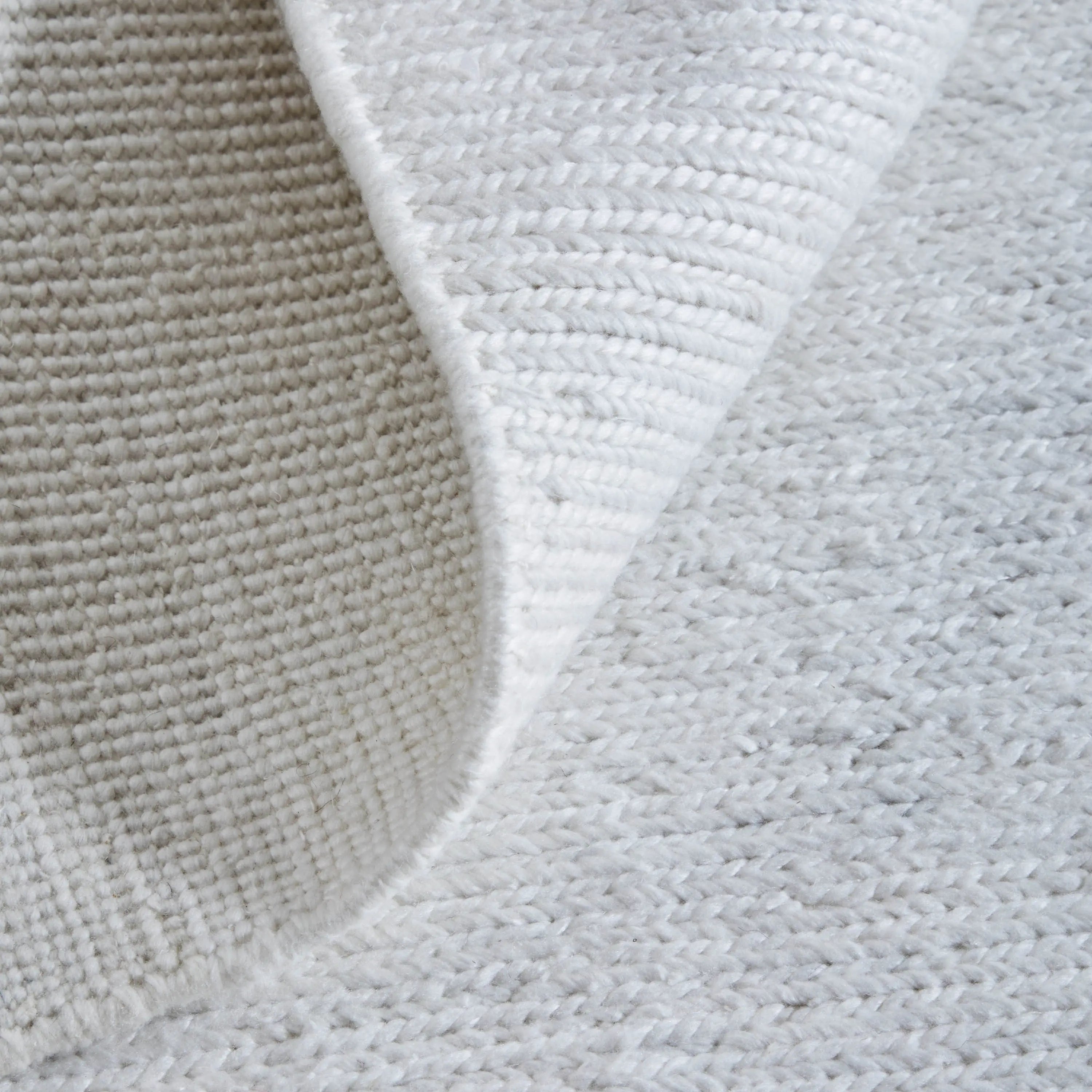 9' X 13' White Handmade Indoor Outdoor Area Rug Homeroots Outdoor