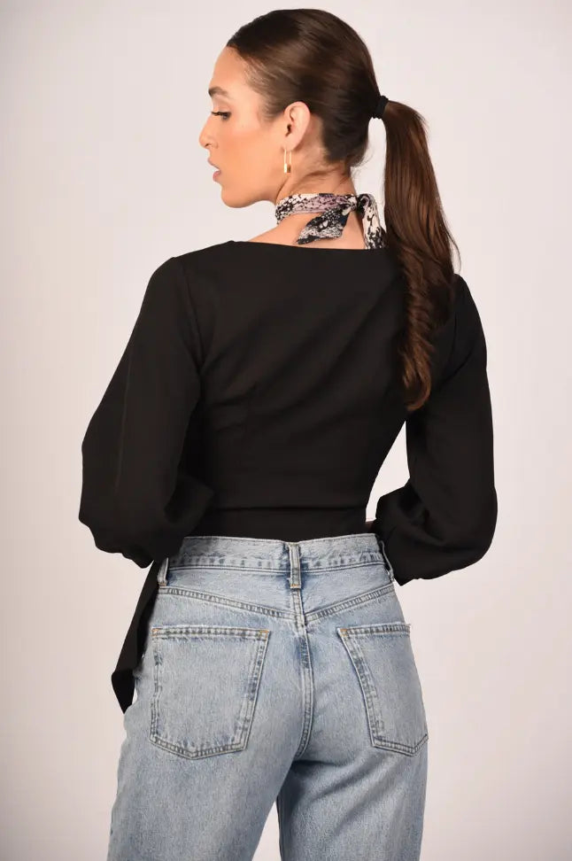 Alessia Cropped Blouse Akalia Collection