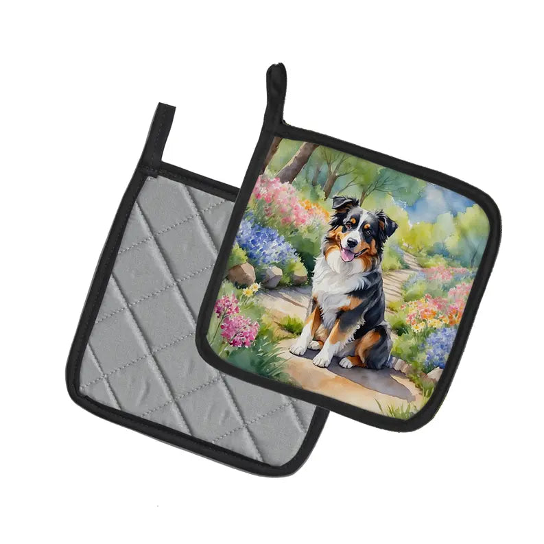 American Eskimo Spring Garden Pair of Pot Holders Caroline's Treasures
