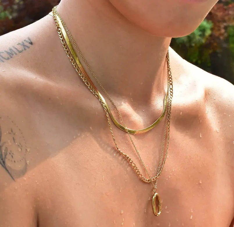 BECCA GOLD SNAKE CHAIN NECKLACE Mai Desiree