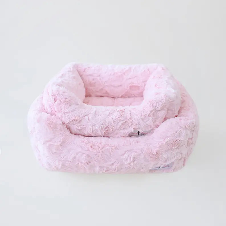 Bella Dog Bed Hello Doggie Inc.
