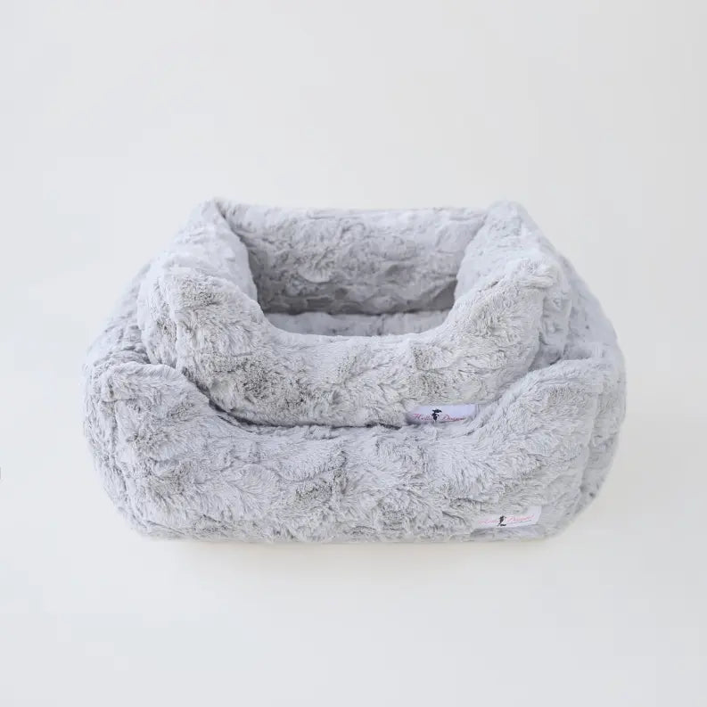 Bella Dog Bed Hello Doggie Inc.