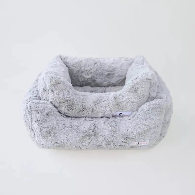 Bella Dog Bed Hello Doggie Inc.